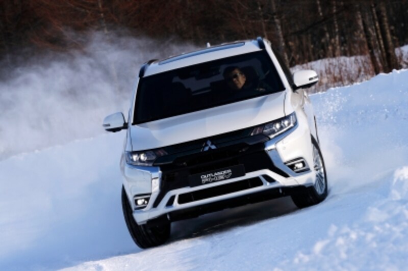 19年型アウトランダーphevを試乗 乗り心地は Mitsubishi 三菱自動車 All About