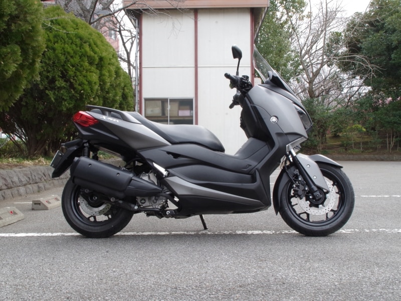 XMAXのサイドビュー