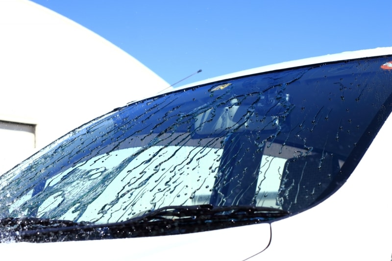 走行条件により撥水走行速度に差が出ることがあります。