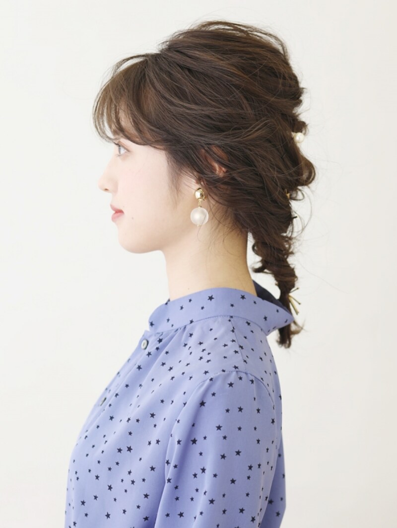 ゴムだけで完成!ガーリーなフィッシュボーンアレンジ