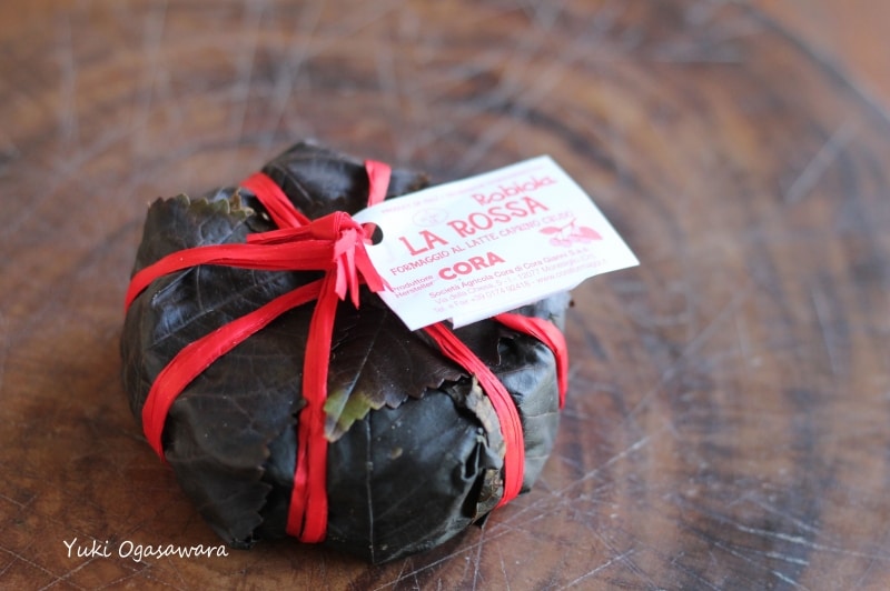 桜の葉undefinedシェーブルundefinedチーズundefinedラ・ロッサ