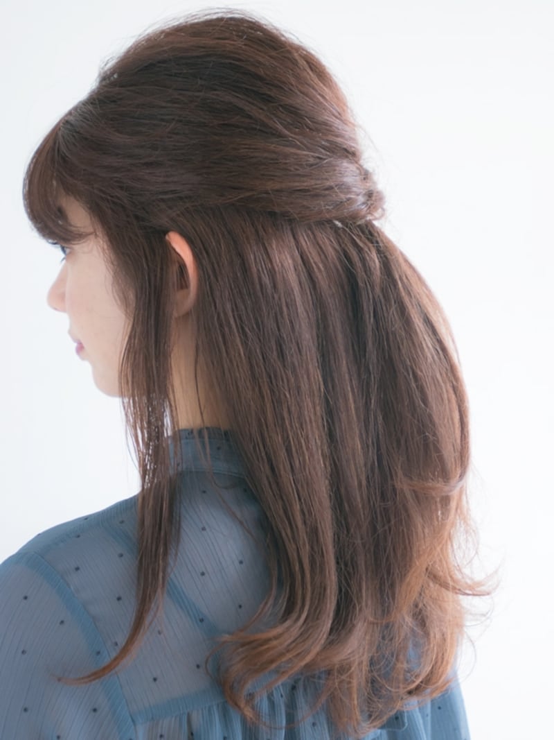 分け目が見えように結ぶのがコツ