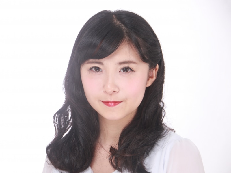 ケバいメイクや濃いメイクはNG