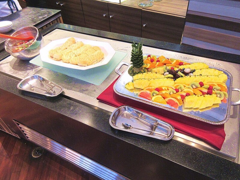 ラ・パランツァ 冷蔵機能をもったブッフェ台