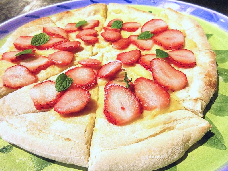 ラ・パランツァ 苺とカスタードのピッツァ