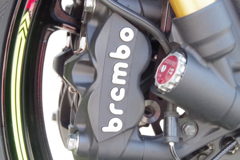 相変らず使い勝手の良いブレンボのブレーキシステム
