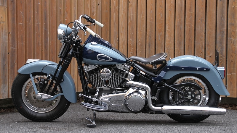 ハーレーダビッドソンシティ中野によるスプリンガーハーレー・レフトビュー