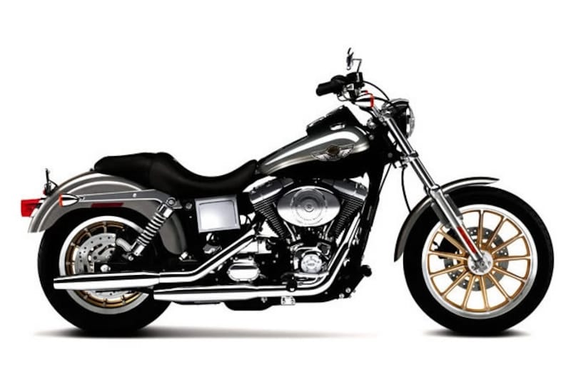 ベースモデルは1996年式ローライダー