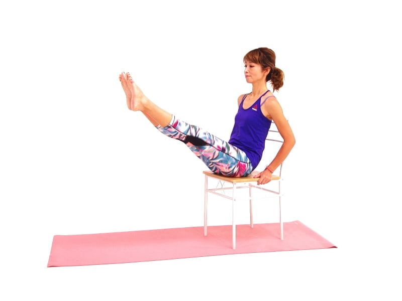 チェワーVシットエクサ2undefined両足をまっすぐ伸ばします