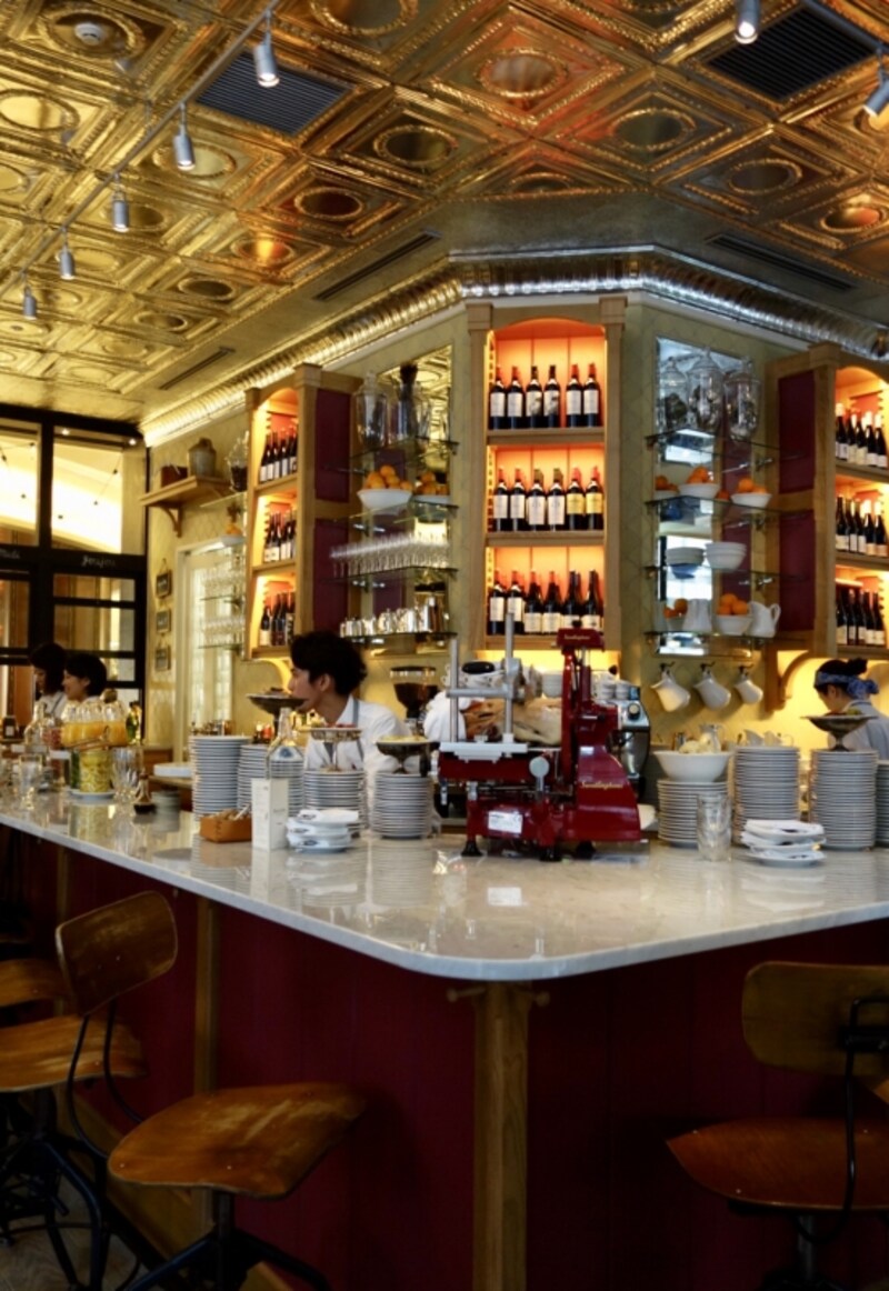 東京ミッドタウン日比谷「ブヴェット」