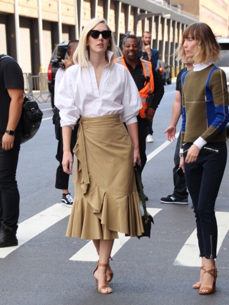 ラッフルラップスカート