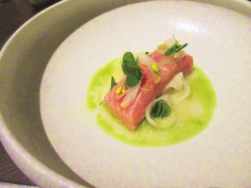 タワーズ 魚料理：本日の鮮魚(桜鱒)