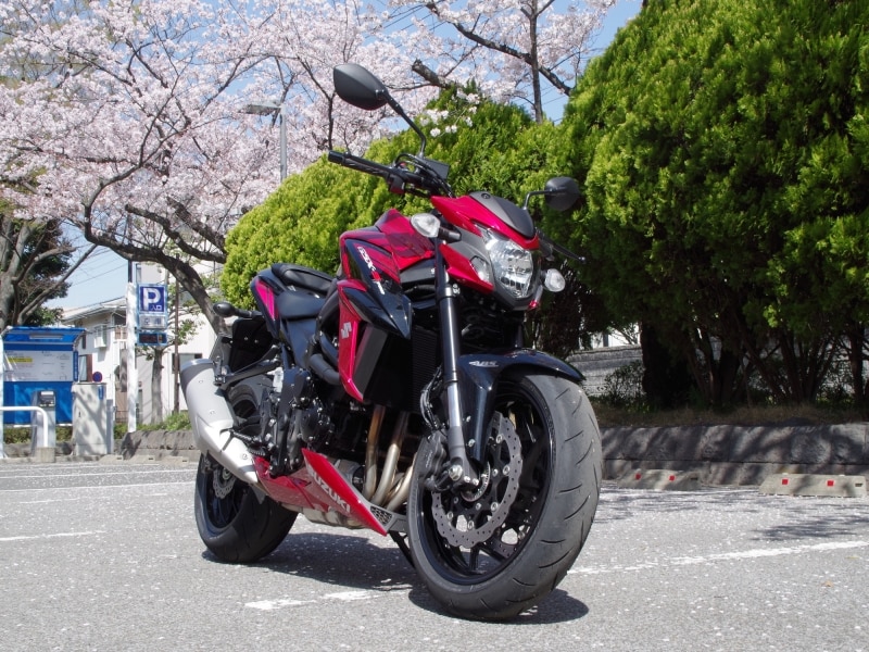 GSX-S750フロントビュー