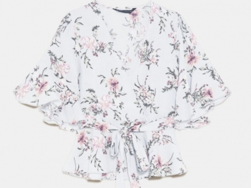 プリント柄リネンブラウス 5990円（税込）