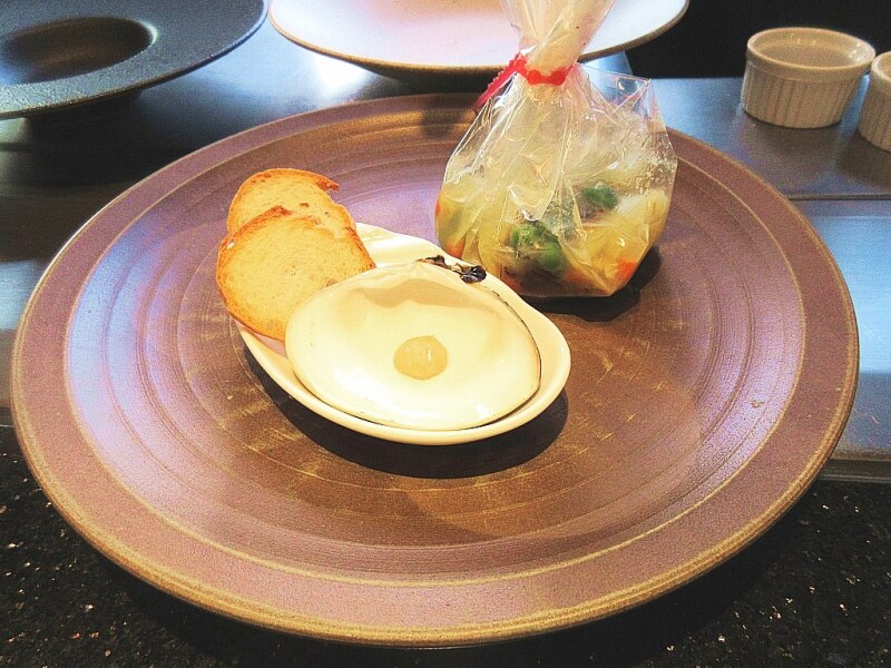 浜木綿 蛤 メバル ホワイトアスパラガスのカルタファタ包み