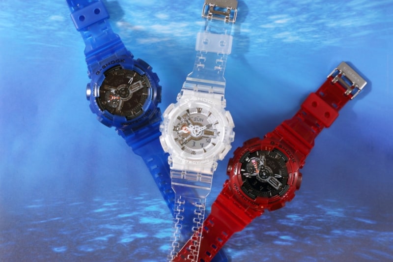 左から、「GA-110CR-2AJF」「GA-110CR-7AJF」「GA-110CR-4AJF」各¥16,000(税抜)