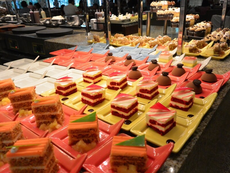 数々のショーを受賞している「バッカナル」のバフェ