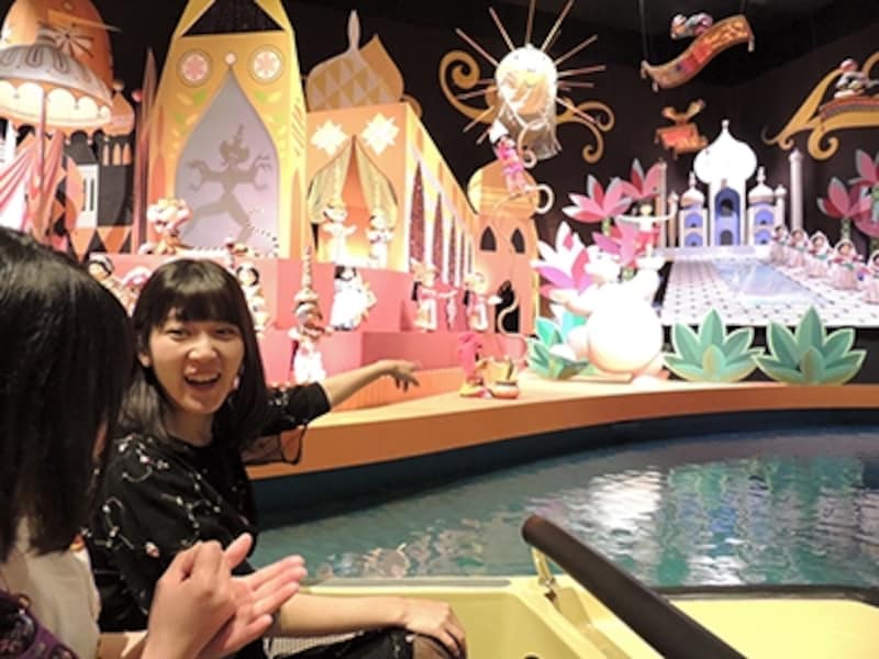 イッツ・ア・スモールワールド