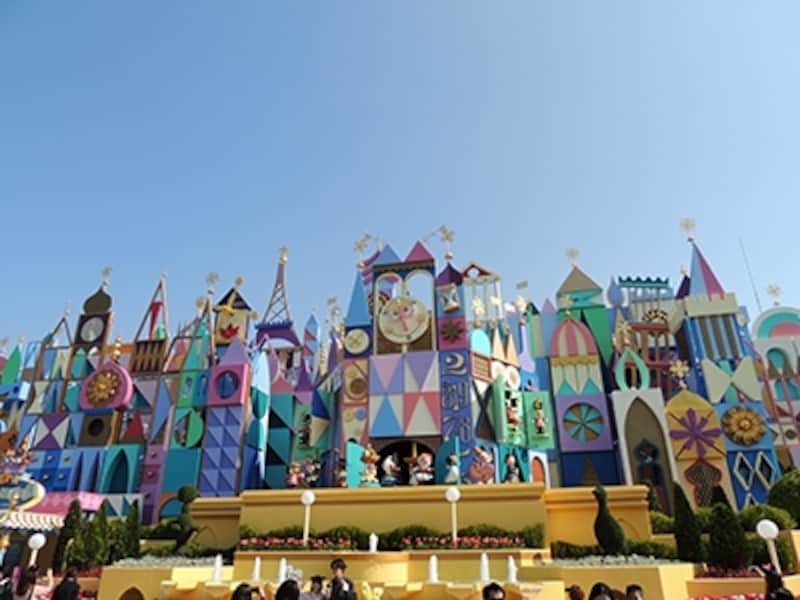 イッツ・ア・スモールワールド