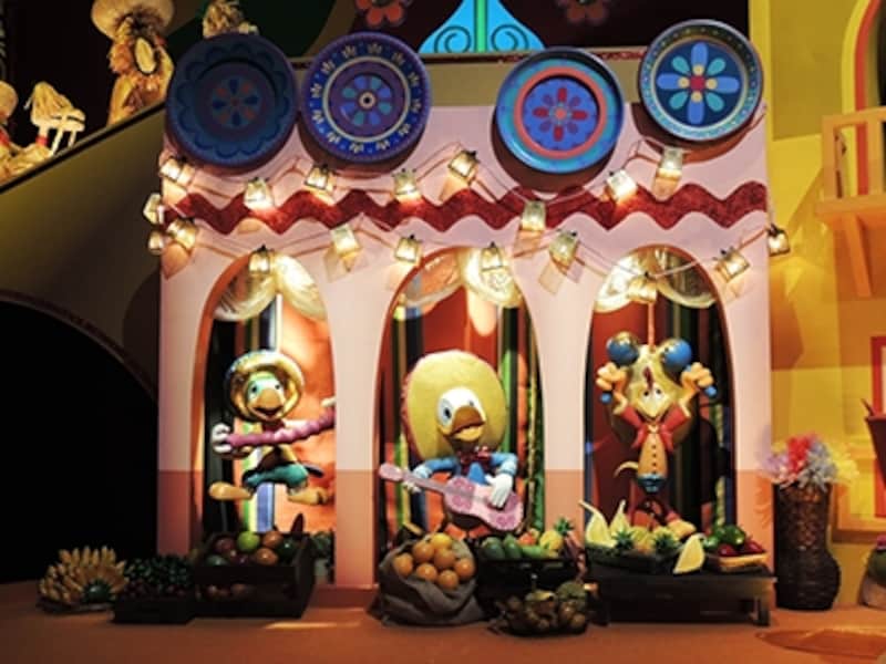 イッツ・ア・スモールワールド