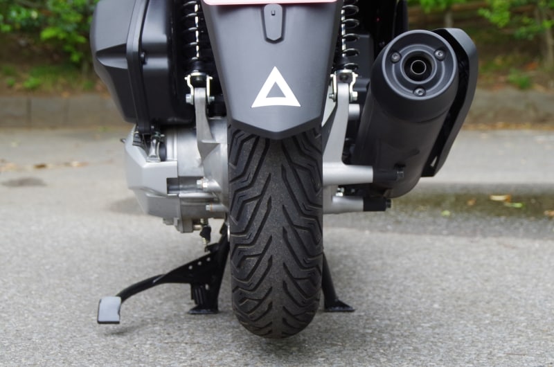 2018年式PCX(JF81)はタイヤの幅が広くなった