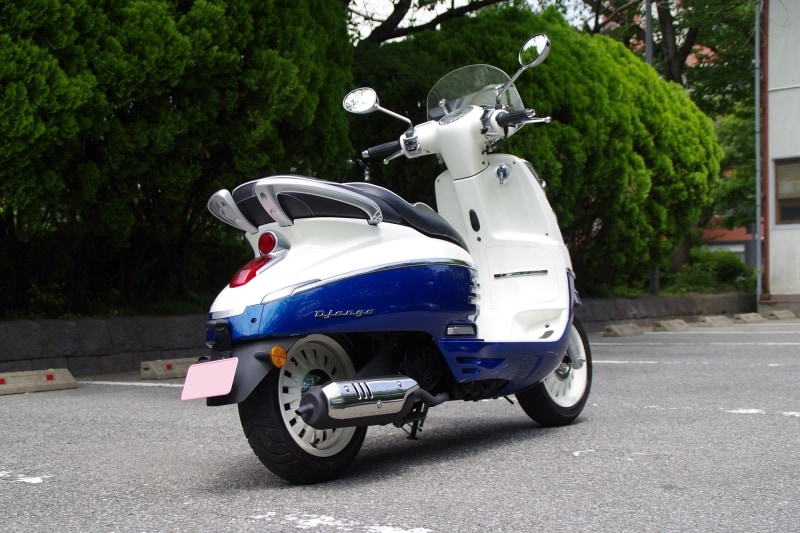 ジャンゴ125undefinedリアビュー