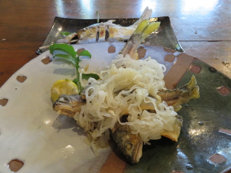 「丹一」の「鮎のマリネ」と「鮎の塩焼き」
