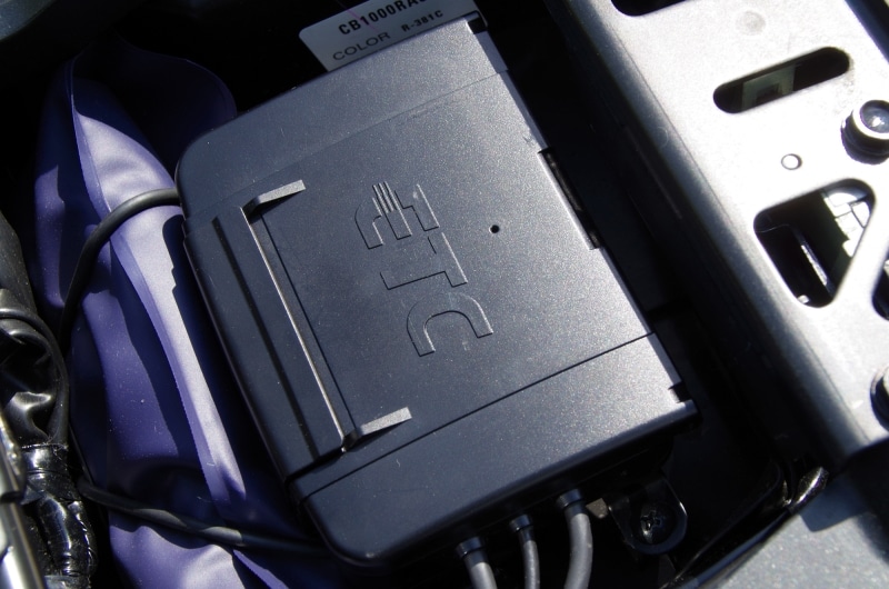 リアシート下にはETC車載機が搭載