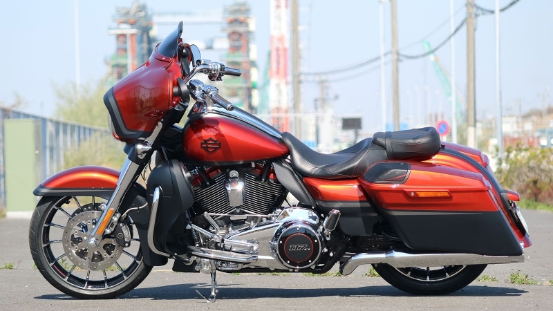 ハーレーダビッドソン CVO ストリートグライド(2018年モデル)レフトビュー