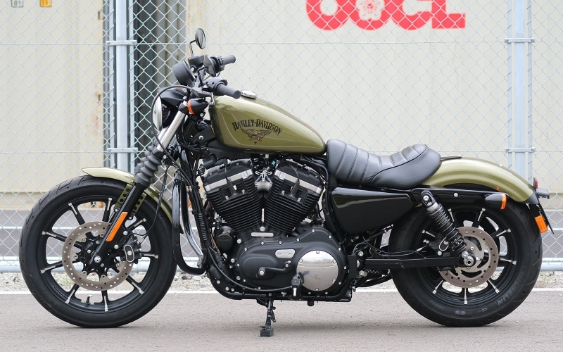 ハーレーダビッドソン・スポーツスター XL883N アイアン883（2018モデル）レフトビュー