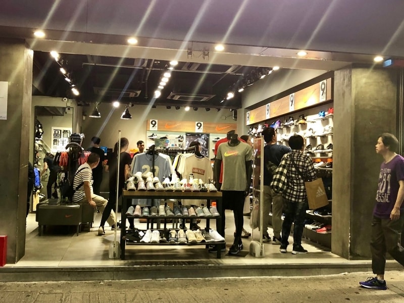 ローカルも買いにくる