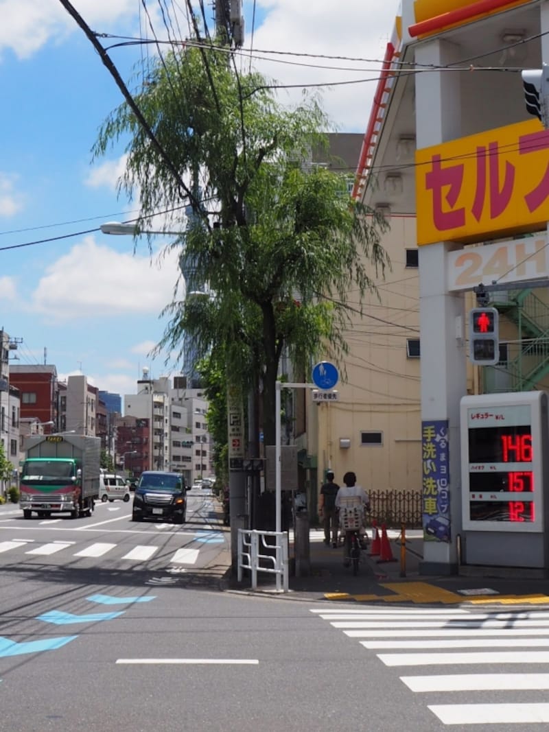 このあたりで遊郭帰りの客が見返ったそうだ