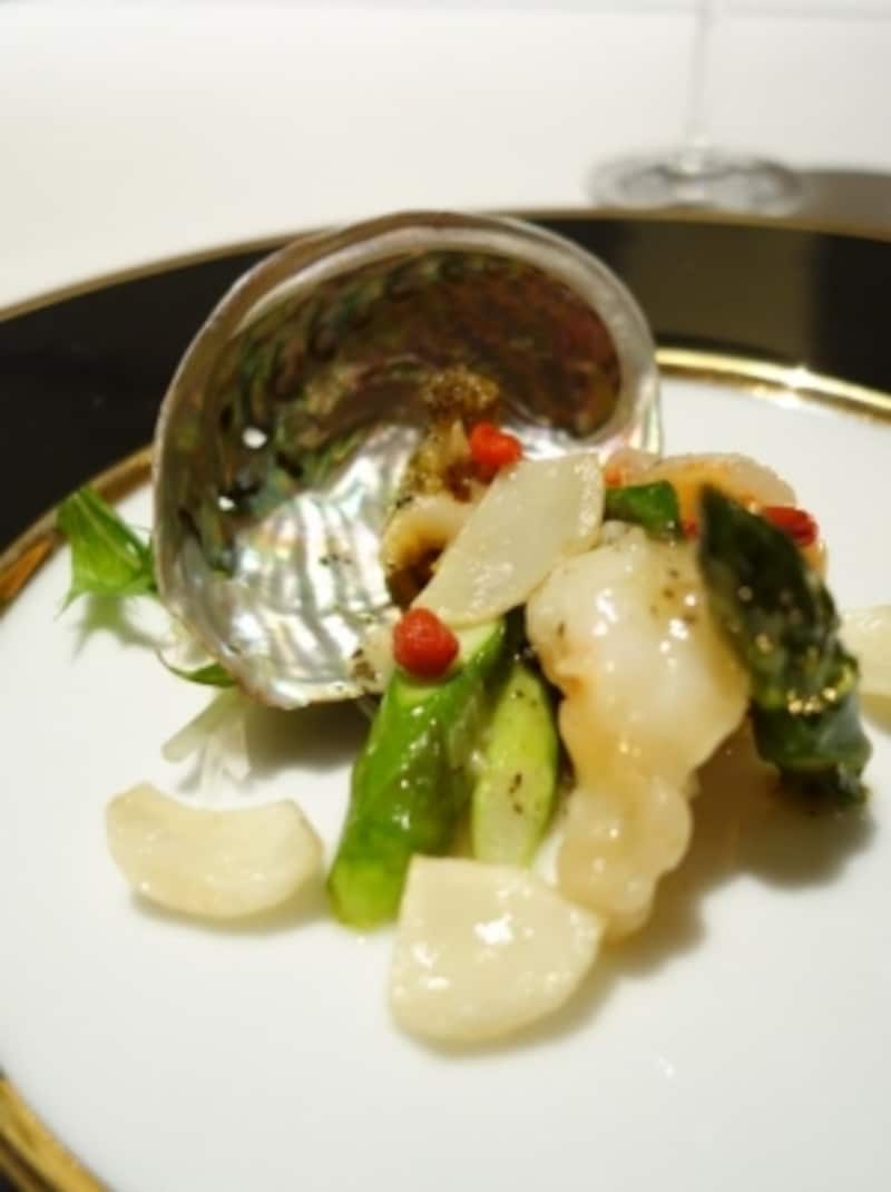 エゾアワビと海老の炒め 鮑の肝ソース