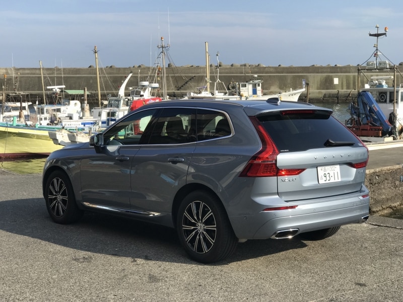 XC60の後ろ姿