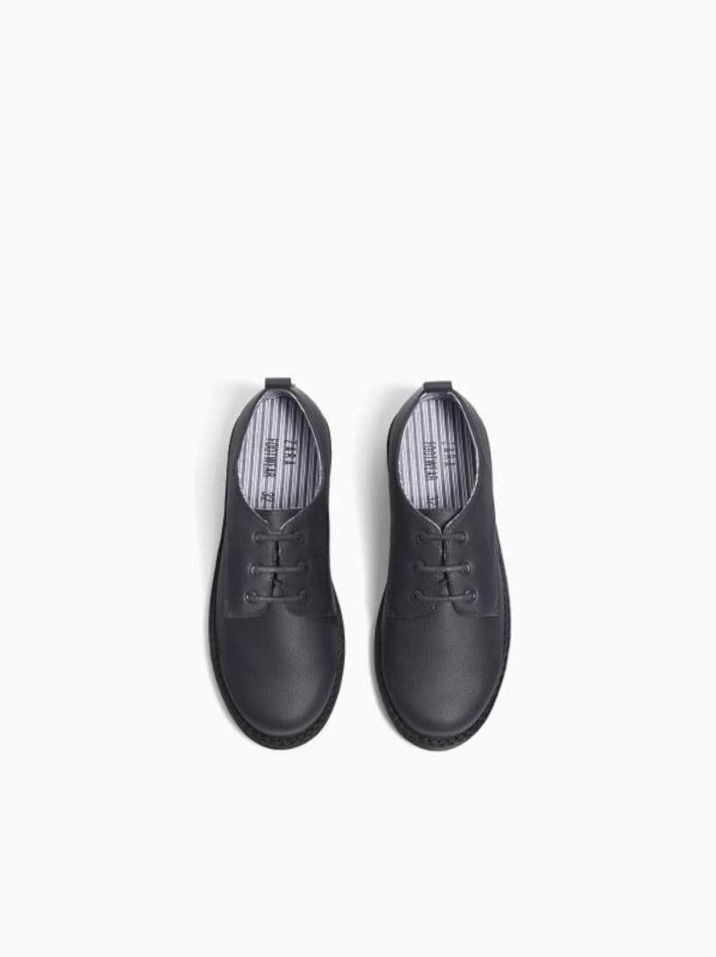 ZARA kids boy スマートシューズ