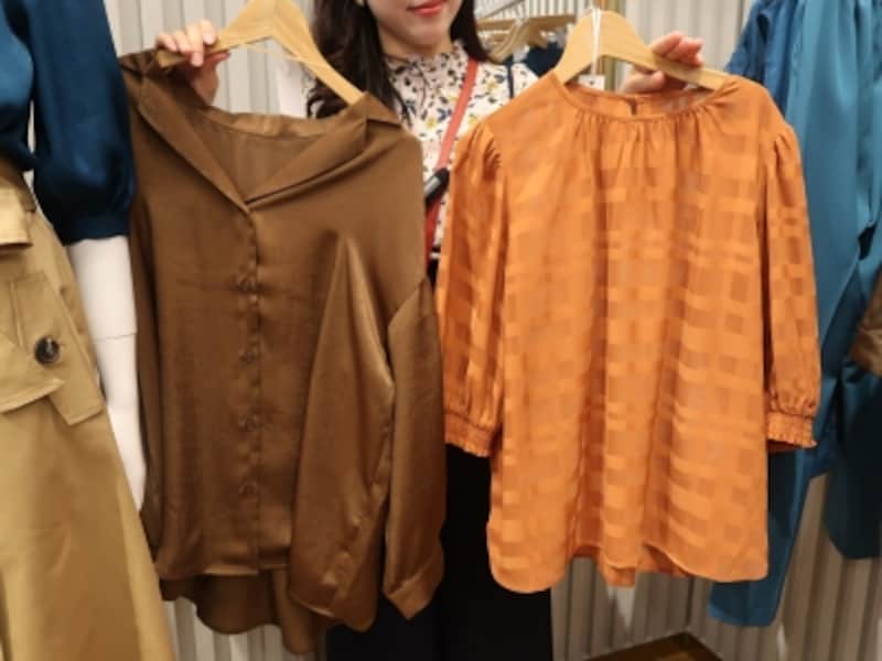 温かみのあるオレンジやブラウンを先取りして取り入れて