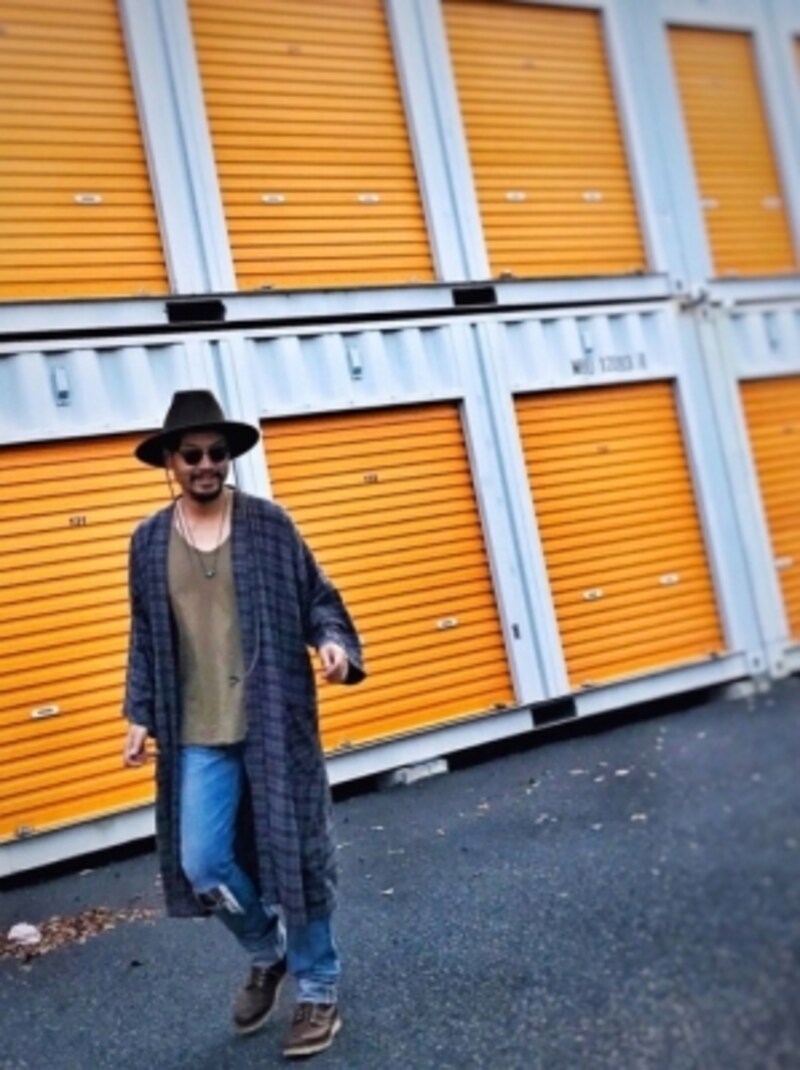 エンドマシンのサングラス「Ray-Ban CLUBMASTER FLECK サングラス RB3016511157」を使ったコーディネートundefined【出典:WEAR】