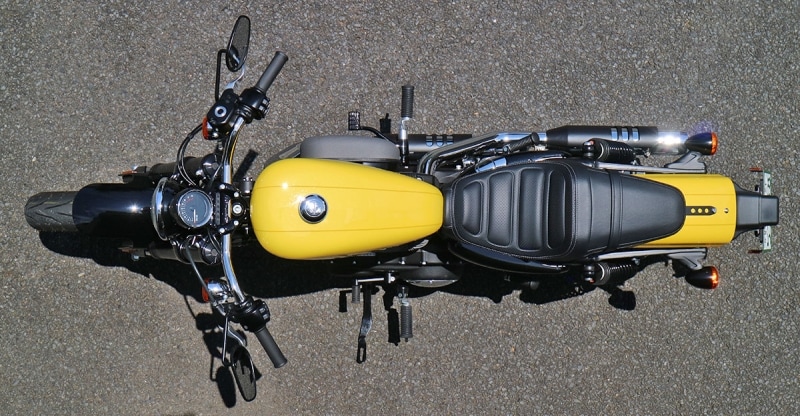 ハーレーダビッドソン スポーツスターXL1200CXロードスター(2018モデル)アップビュー