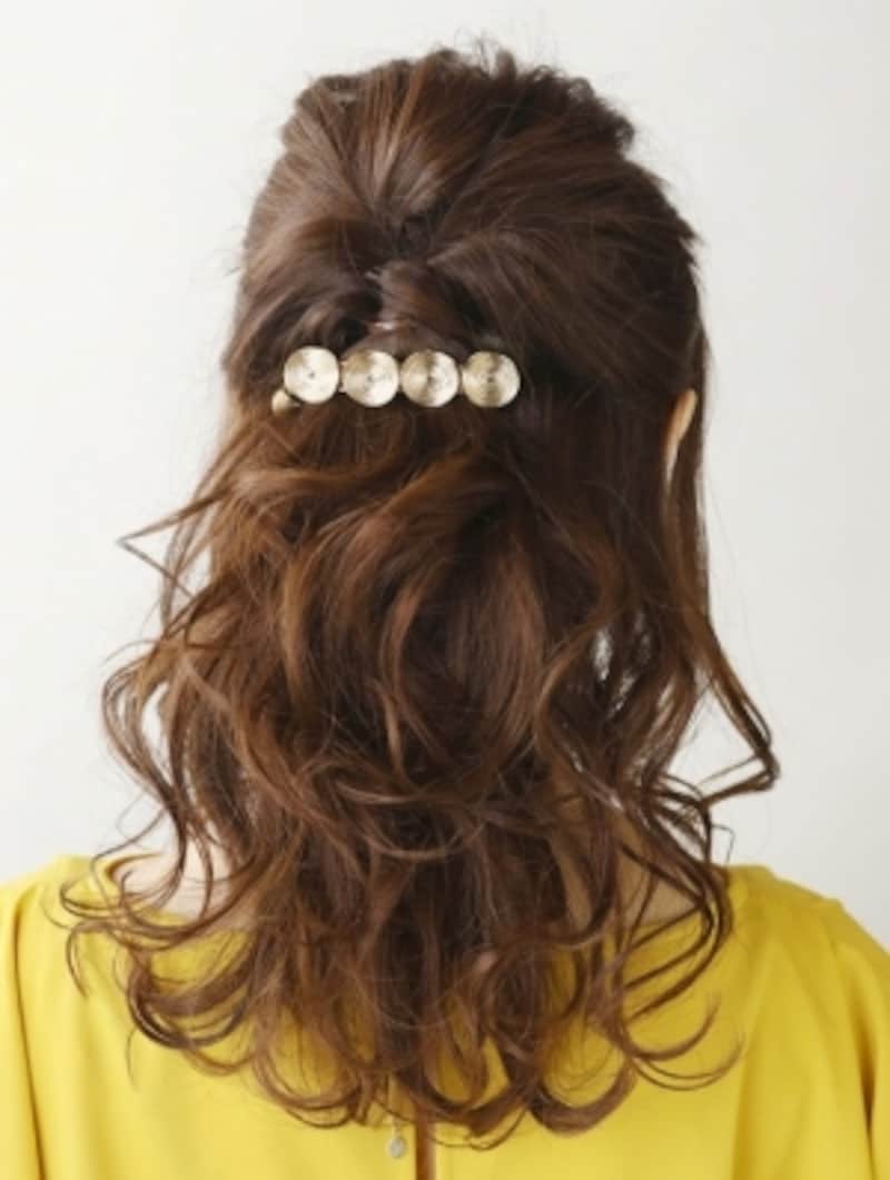 くるりんぱのコツ 基本から応用までのやり方 ヘアアレンジ All About くるりんぱのコツ 基本から応用までのやり方 ヘアアレンジ All About