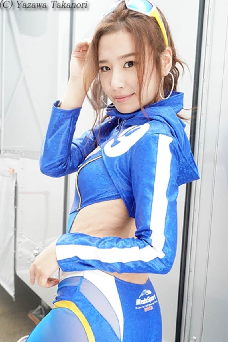 小山桃／2018WedsSport Racing Gals