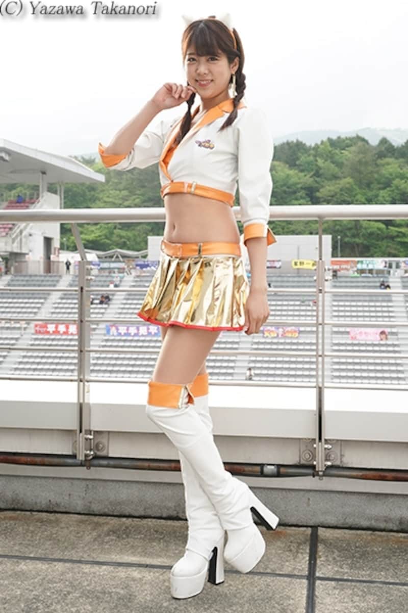 村上麻莉奈／にゃんこ大戦争ガールズ