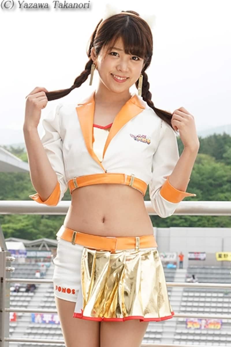 村上麻莉奈／にゃんこ大戦争ガールズ