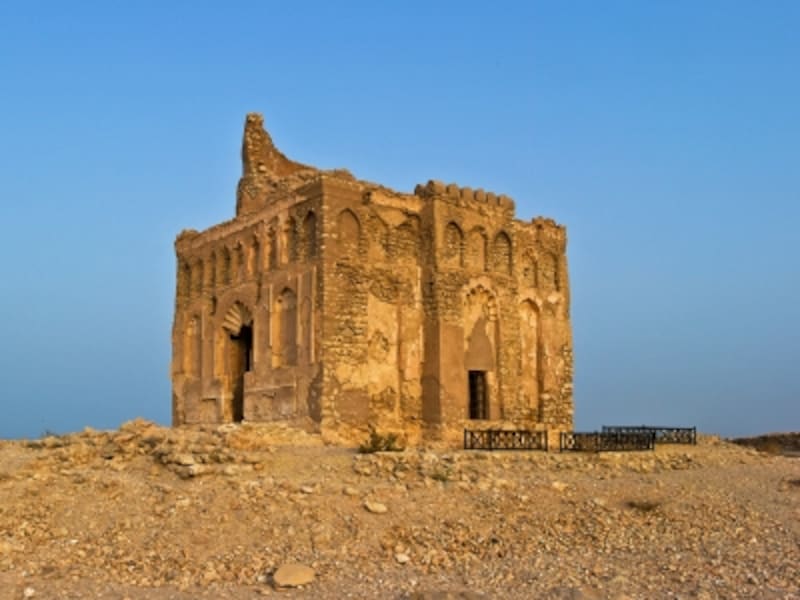 オマーンの世界遺産「古代都市カルハット」ビビ・マリアム廟