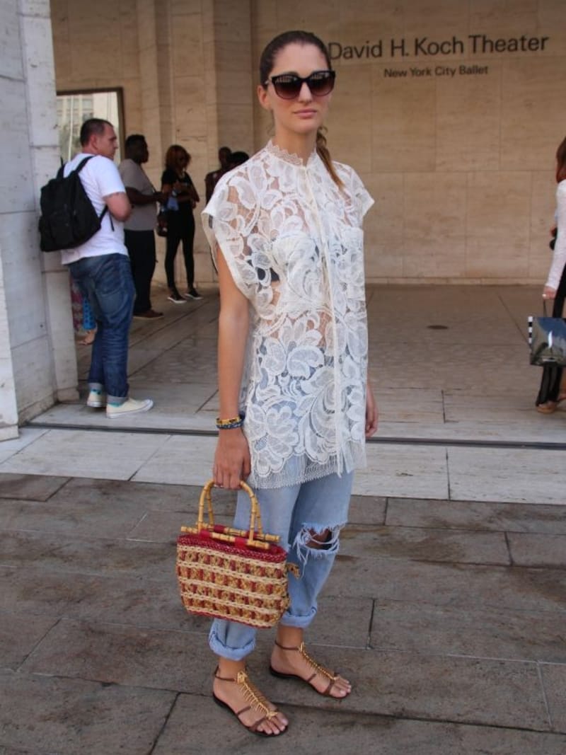 レースブラウス