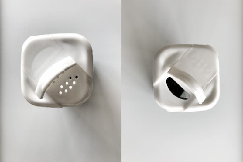 セリアのおすすめ収納グッズ:スパイスボトル(大)の2種類の口