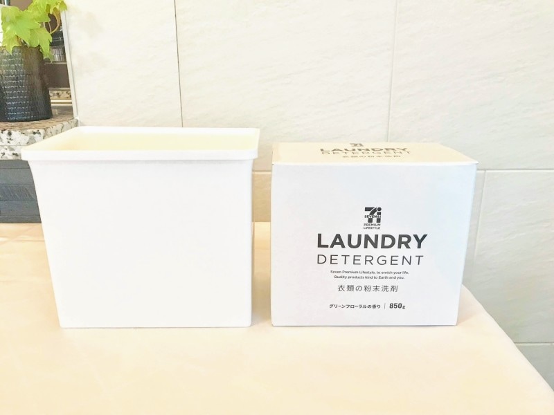 セリアのおすすめ収納グッズ:市販の粉末洗濯洗剤がぴったりと収まるサイズ