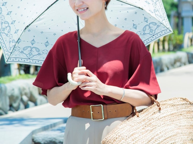 フリル袖は二の腕カバーの強い味方