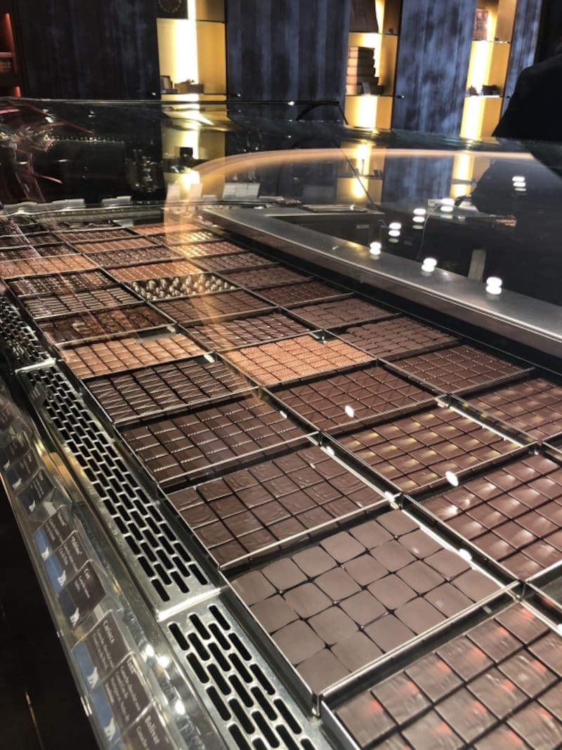 ボンボンショコラ(1個から購入可能)