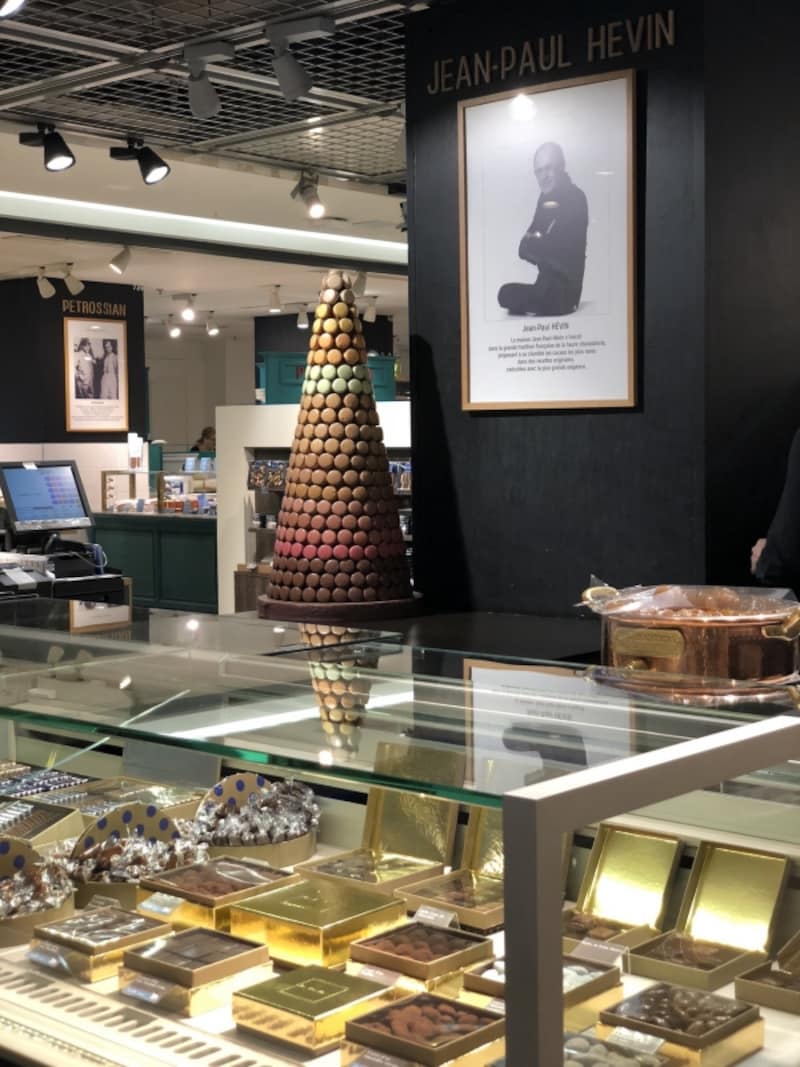 ここにもマカロンタワーがあります