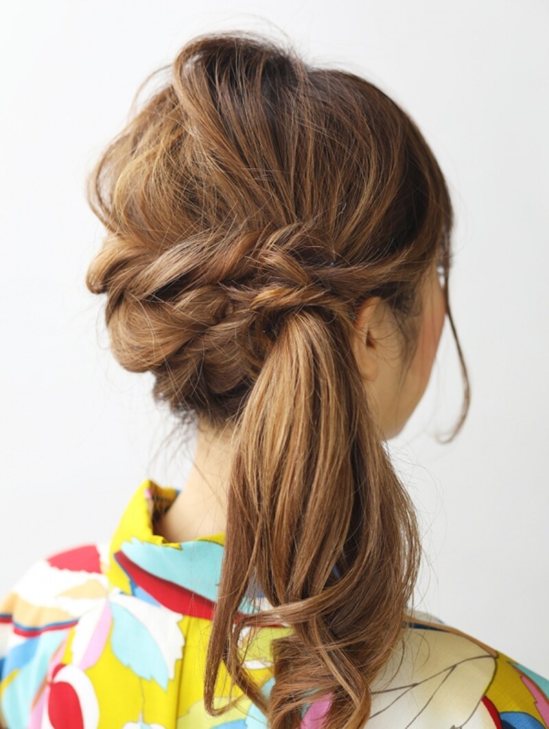 ふわふわに仕上げて金魚のようなバックスタイルに